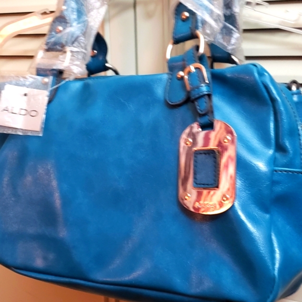 ALDO Bucket Bag in Teal - NWT